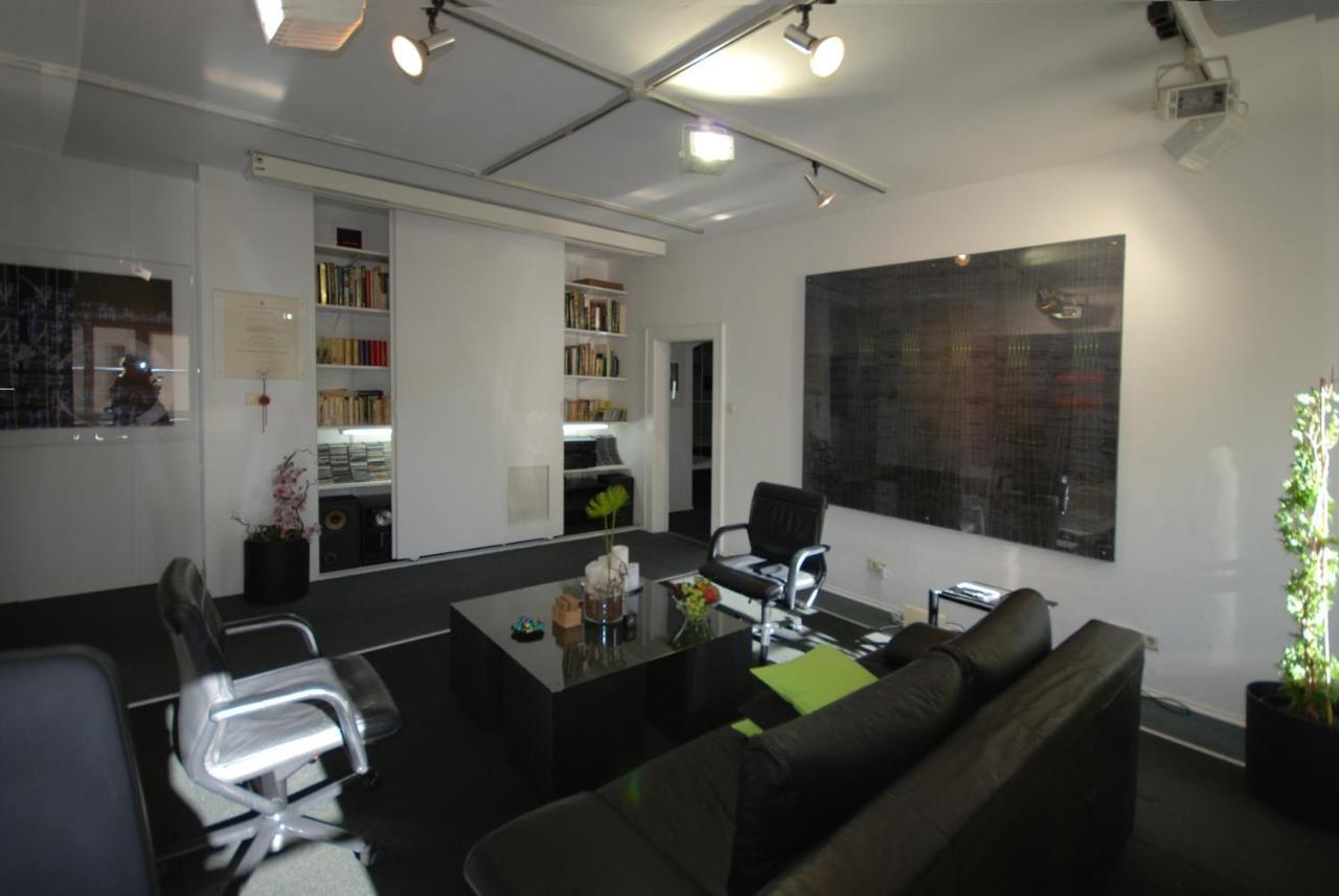 Artist Residence Schwabing Munchen Bagian luar foto